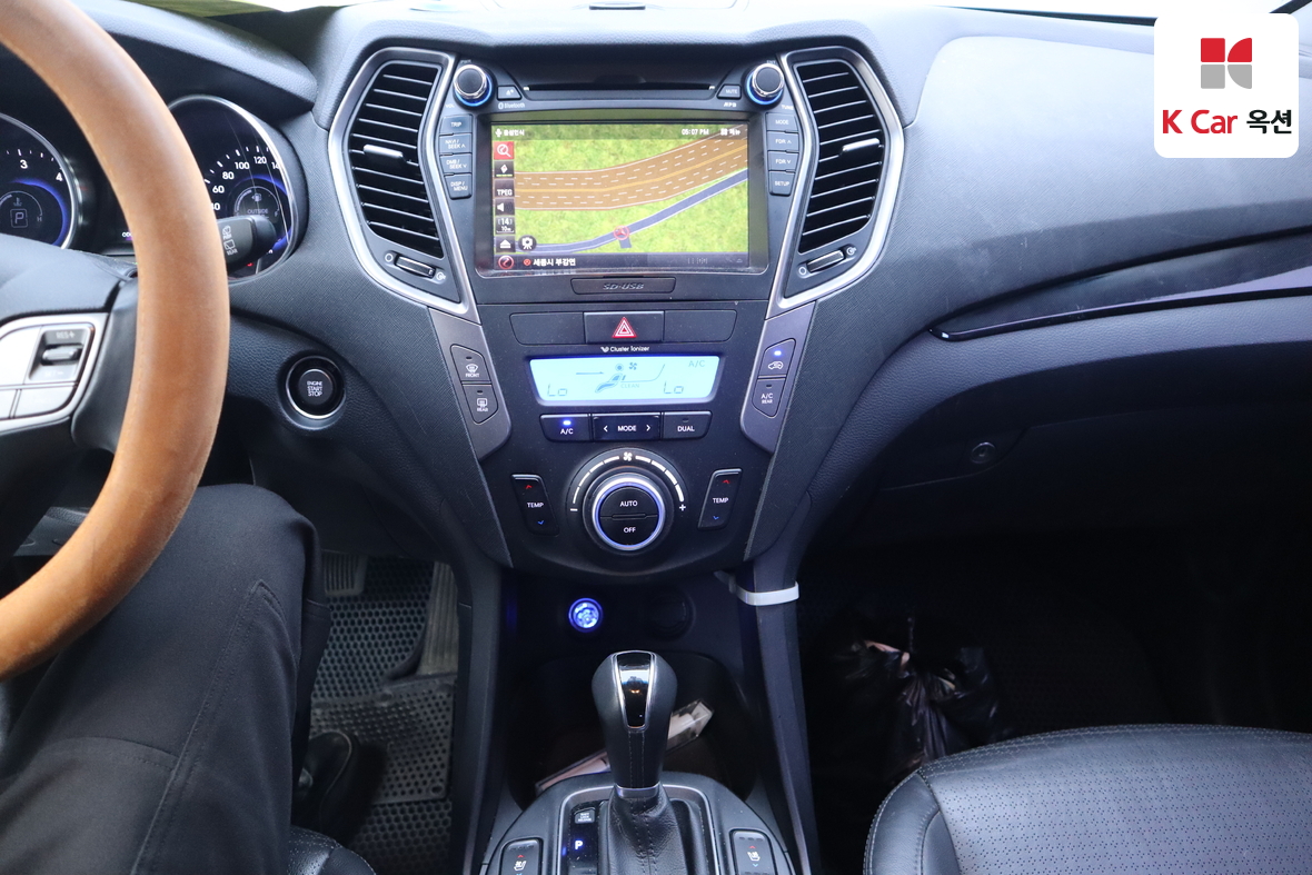 Hyundai SANTAFE - 6