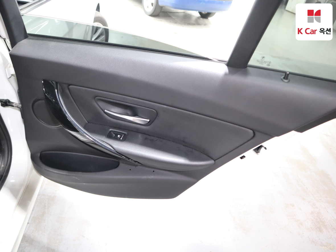 BMW 3 시리즈 - 28