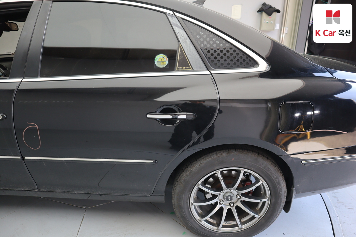 Hyundai Grandeur - 41