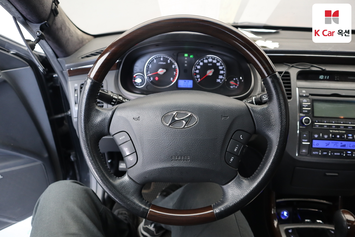 Hyundai Grandeur - 10