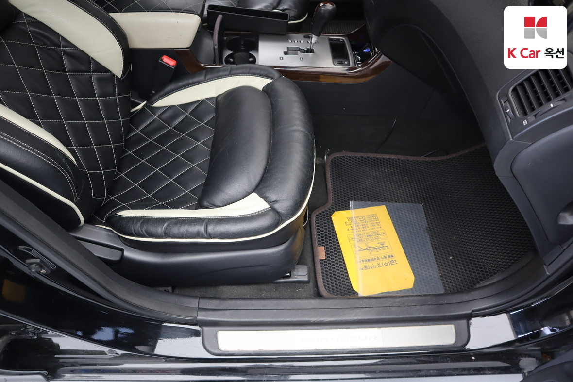 Hyundai Grandeur - 31