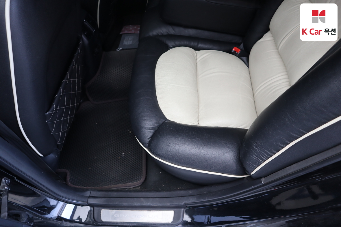 Hyundai Grandeur - 22