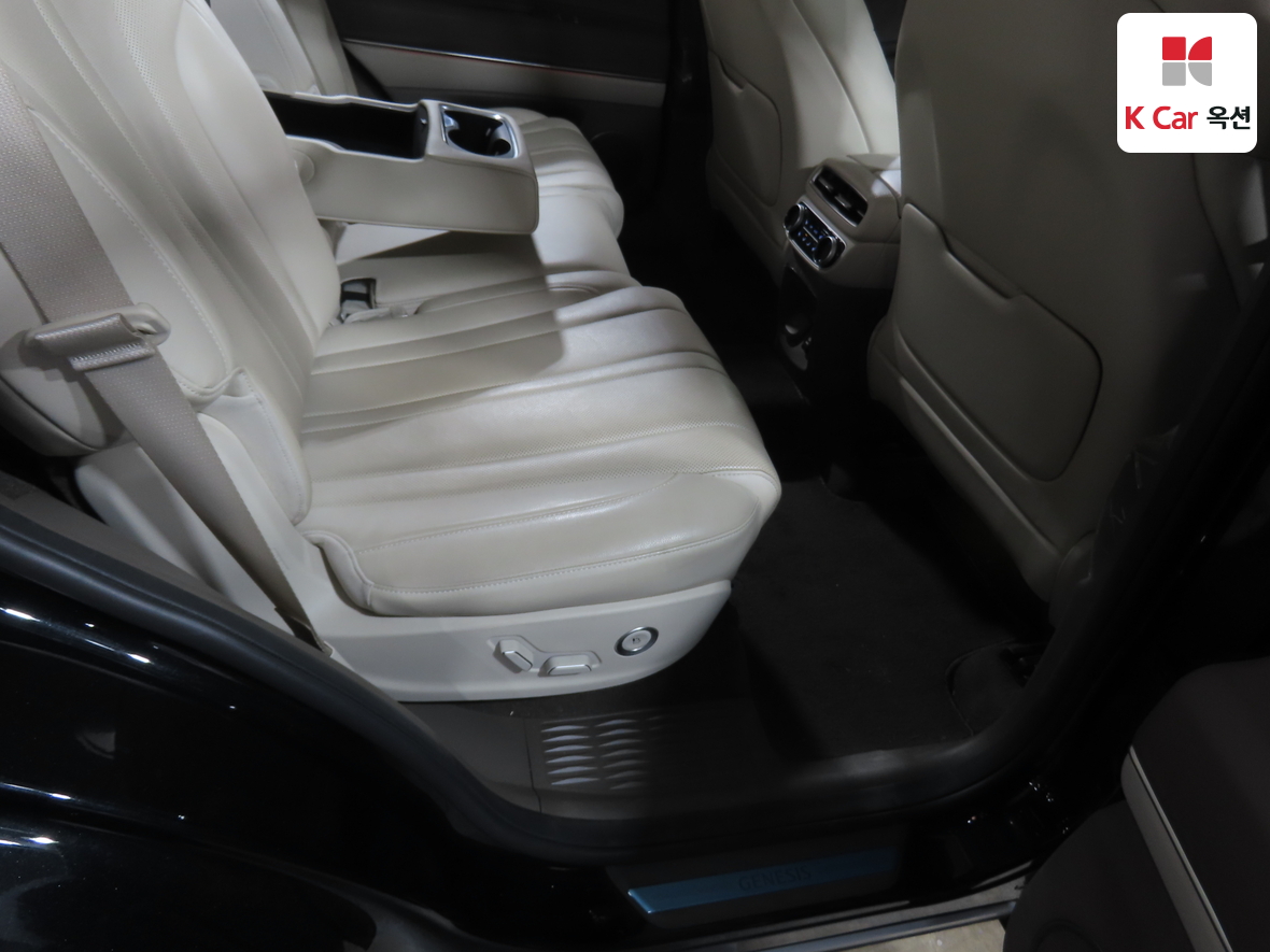 Genesis GV80 - 30