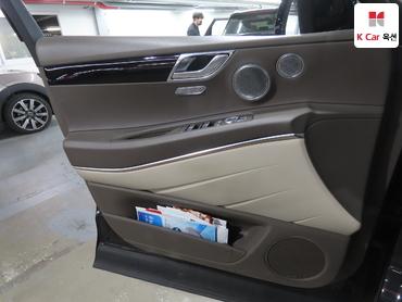 2023 - genesis gv80
