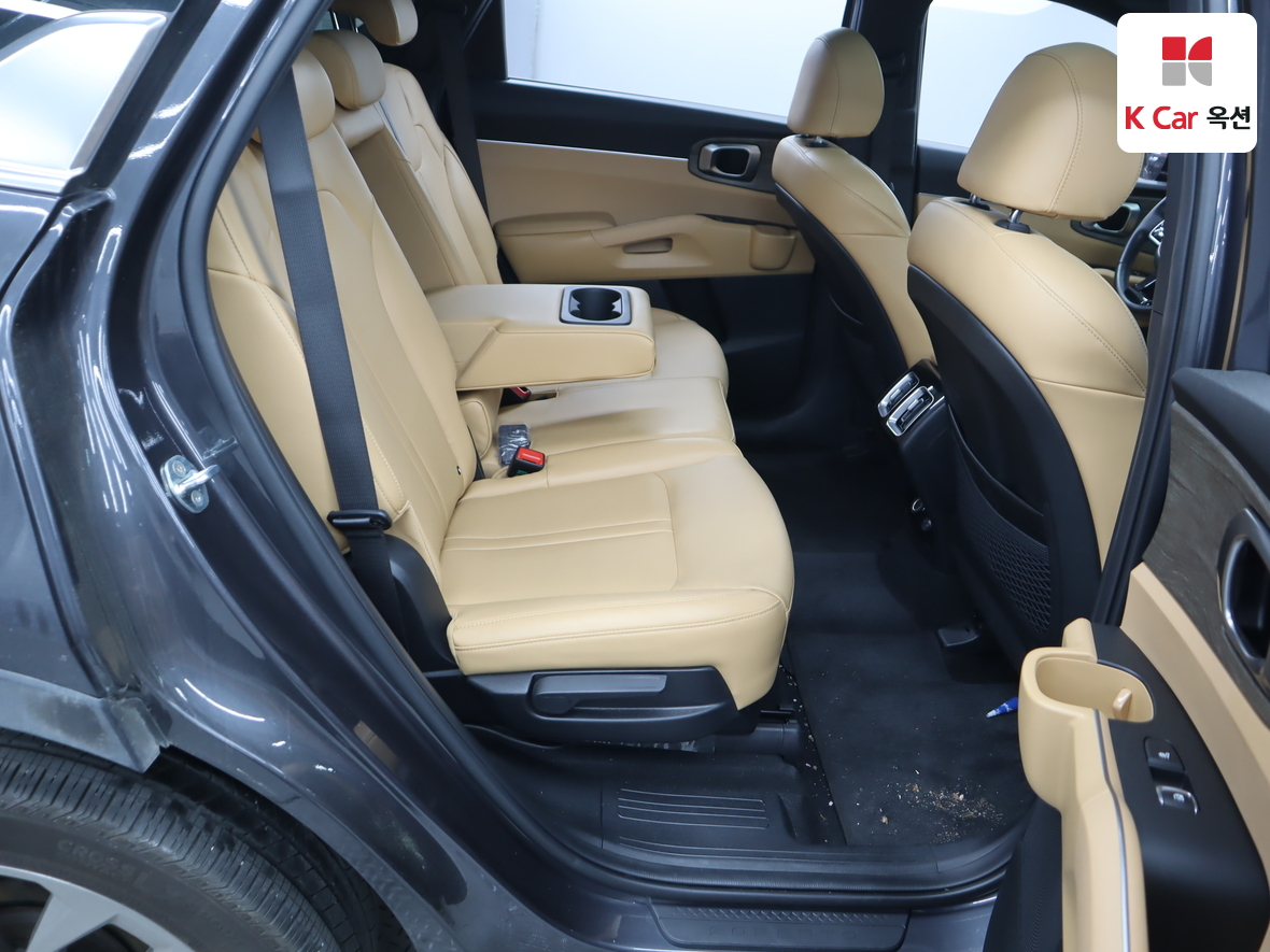 Kia Sorento - 32