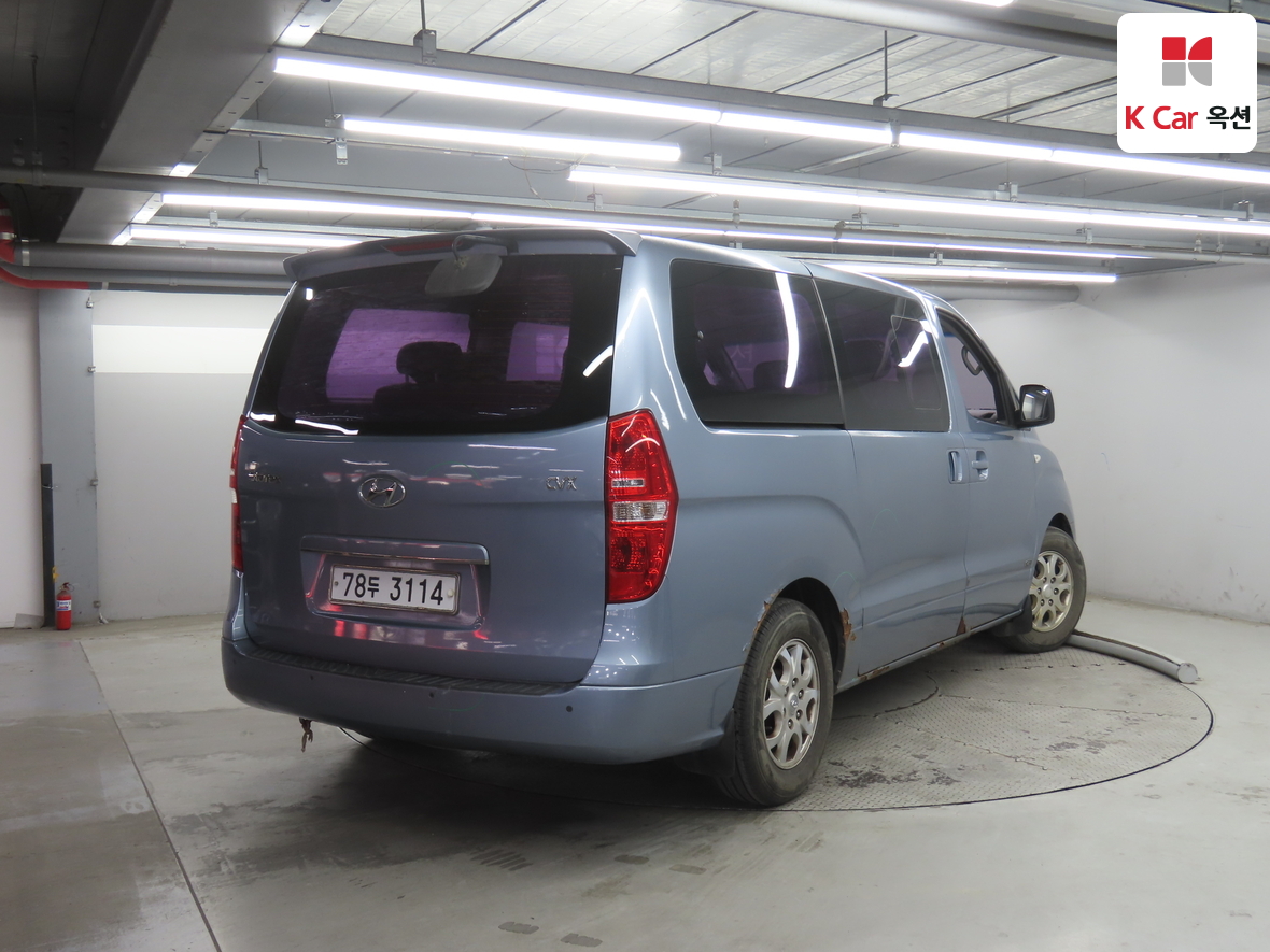 Hyundai Grand Starex - 2
