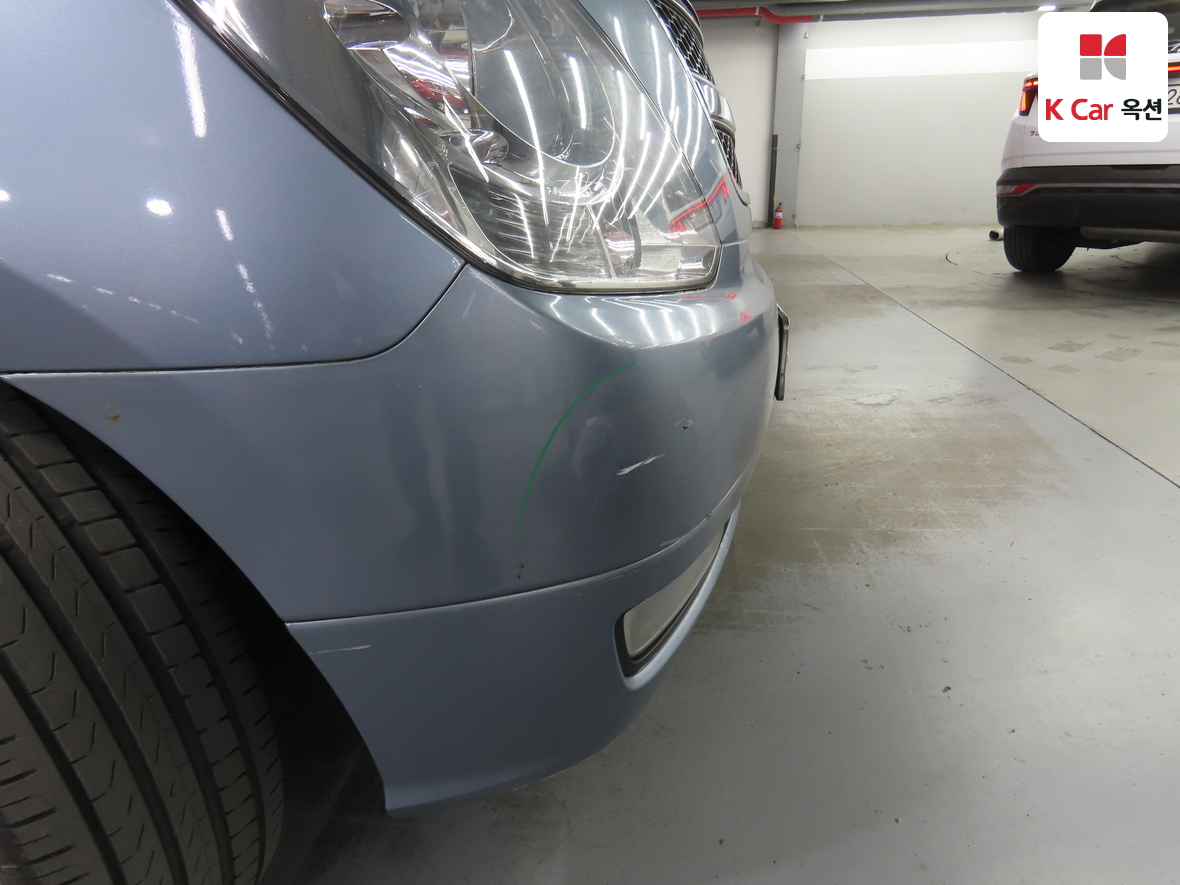 Hyundai Grand Starex - 37