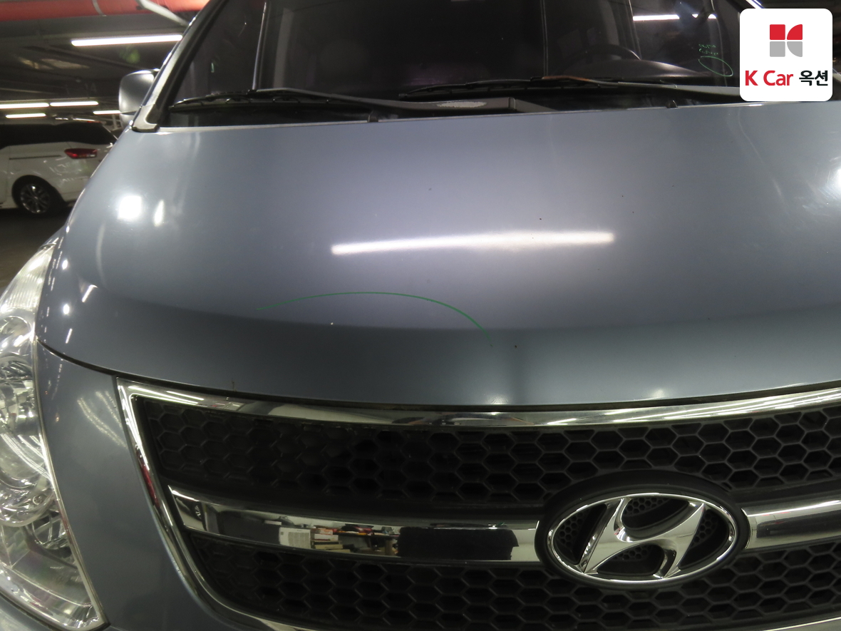 Hyundai Grand Starex - 38
