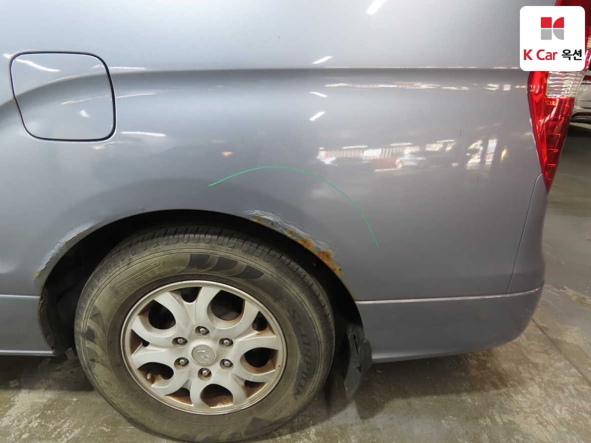 Hyundai Grand Starex - 42