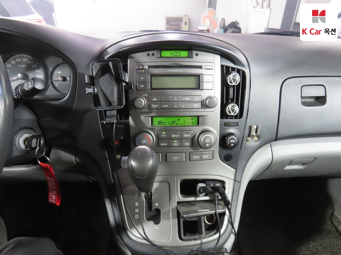 Hyundai Grand Starex - 6