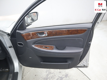 2010 - hyundai bh380