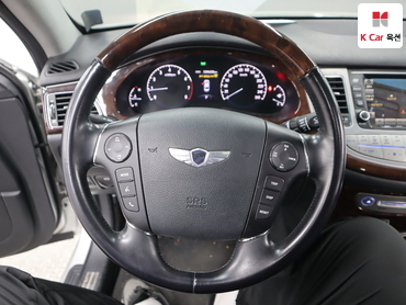 2010 - hyundai bh380