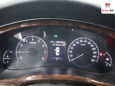 2010 - hyundai bh380
