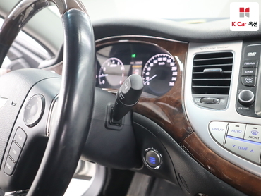 2010 - hyundai bh380