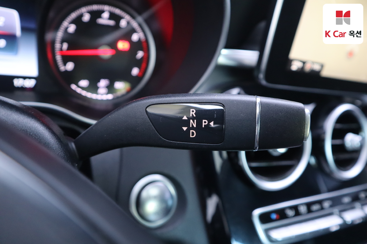 Mercedes-Benz C-Class - 12