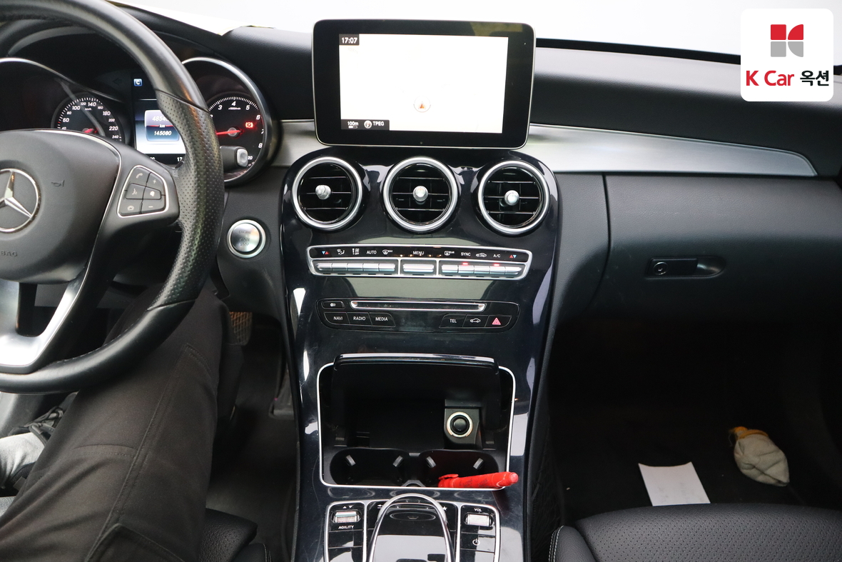 Mercedes-Benz C-Class - 6
