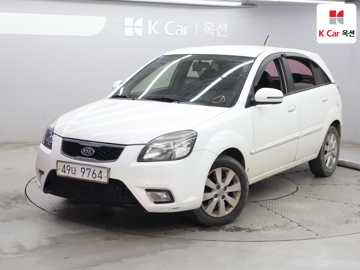 Kia Pride - 1