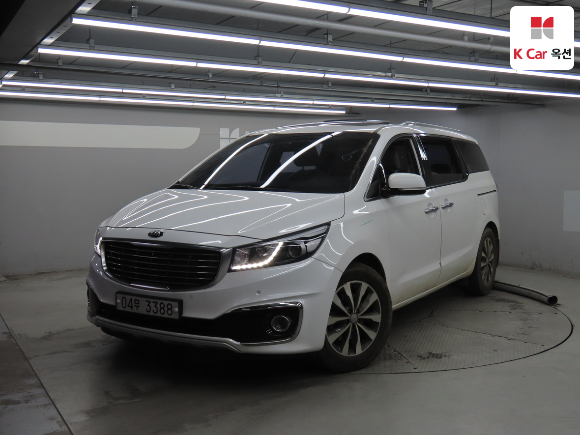 Kia New Carnival - 1