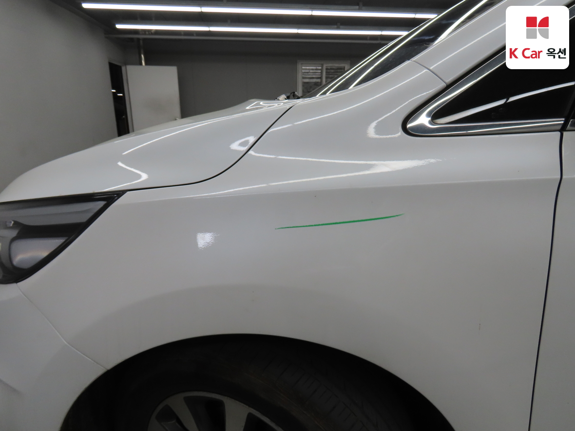 Kia New Carnival - 37