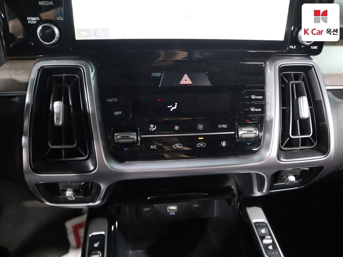 Kia Sorento - 15