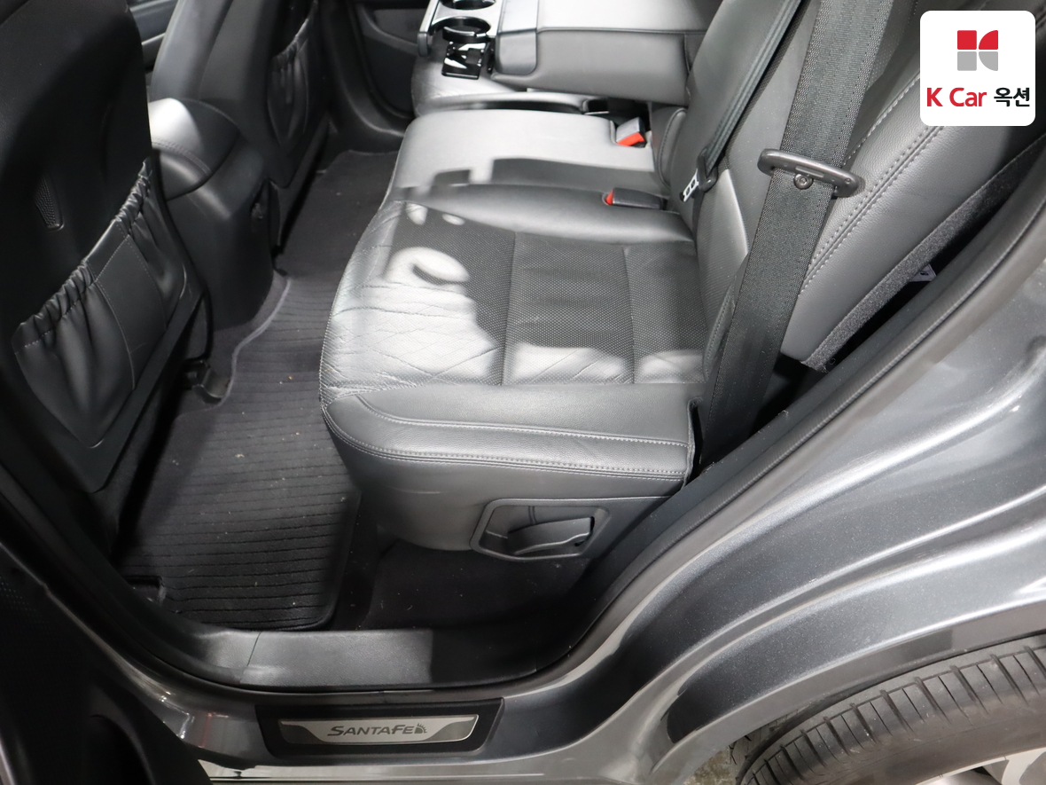 Hyundai SANTAFE - 25