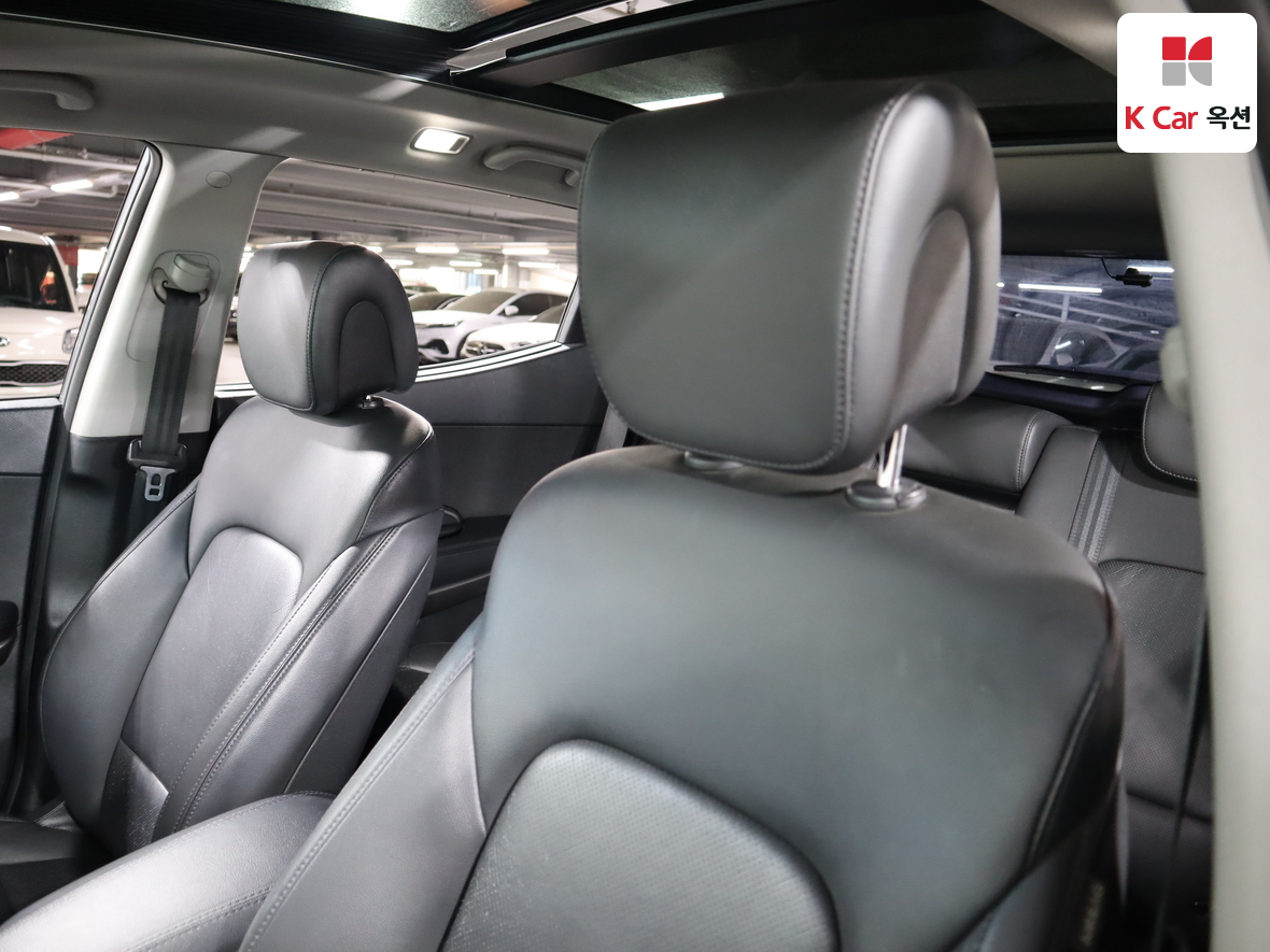 Hyundai SANTAFE - 19