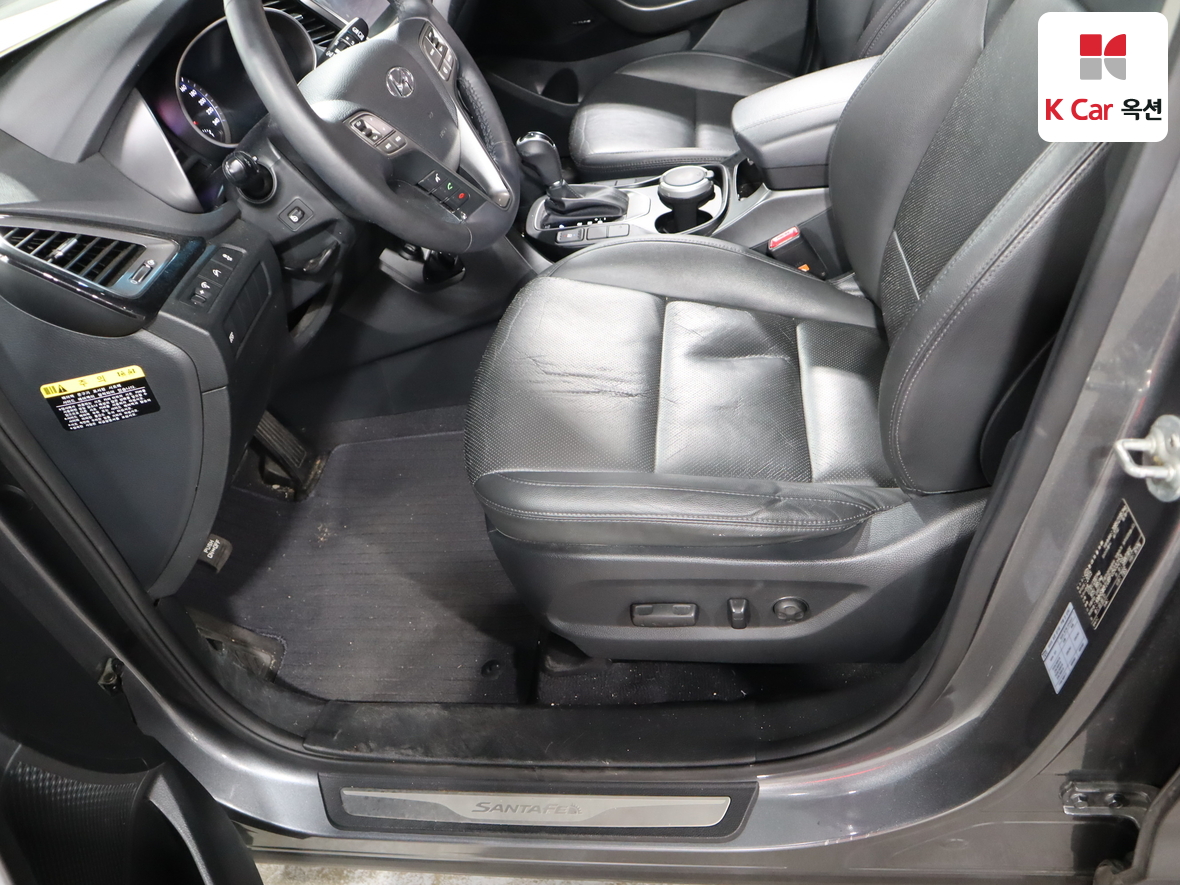Hyundai SANTAFE - 18