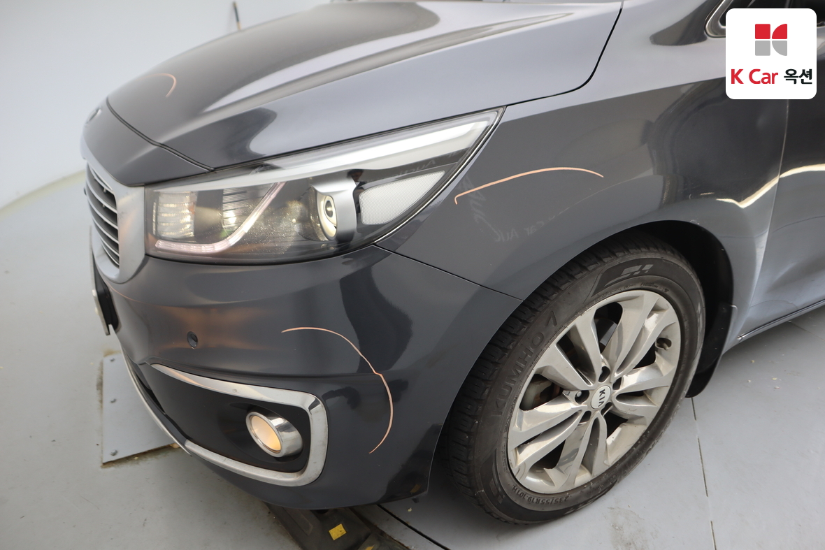 Kia New Carnival - 45