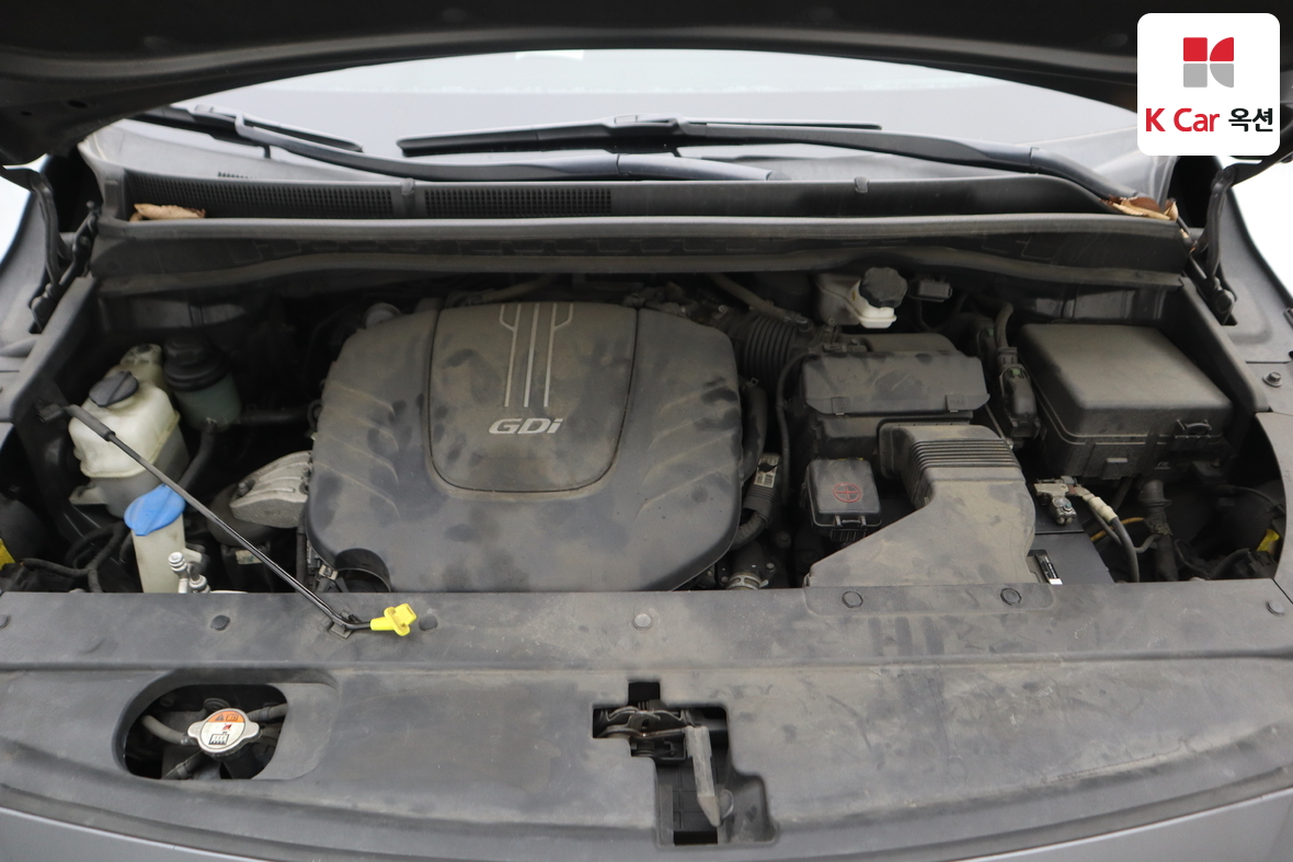 Kia New Carnival - 37