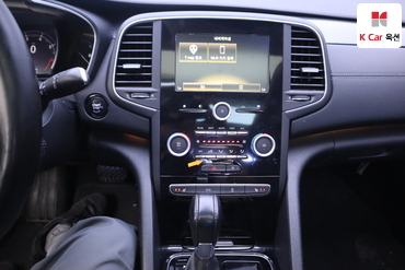 2016 - renault sm6