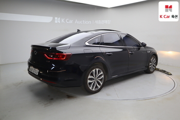 2016 - renault sm6