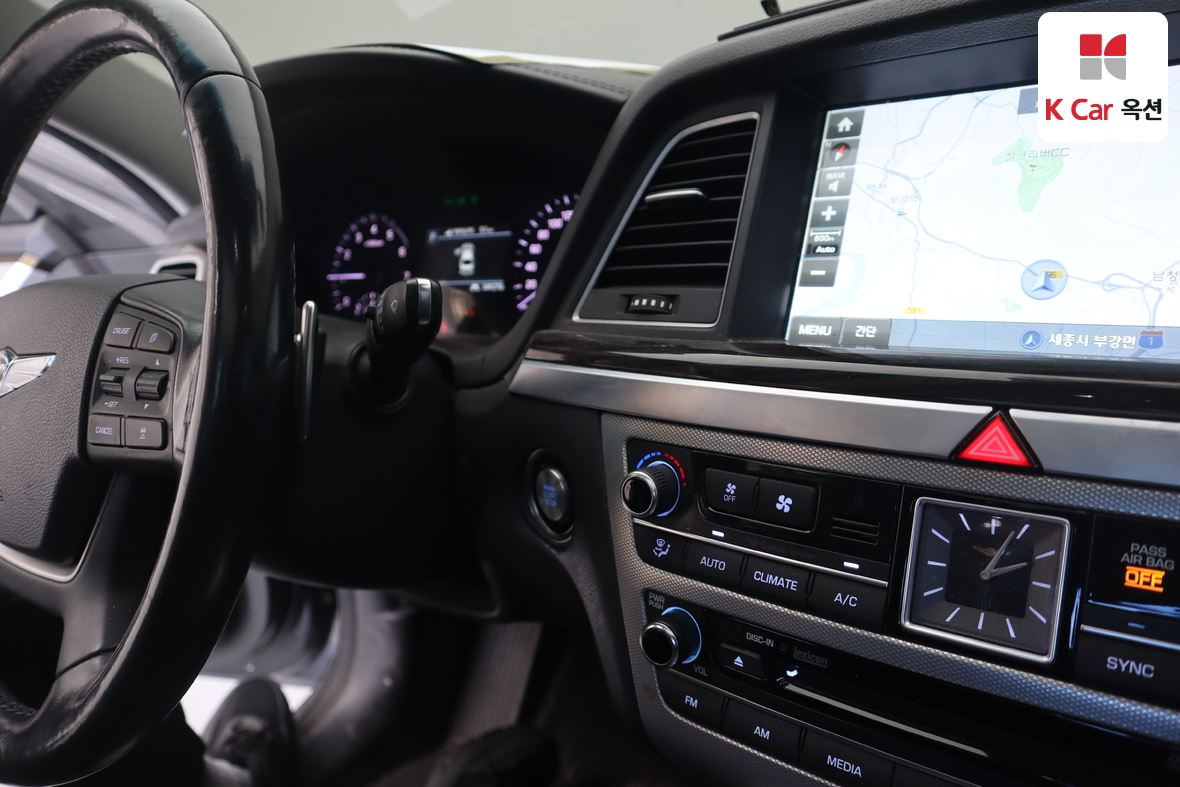 Genesis G80 - 11