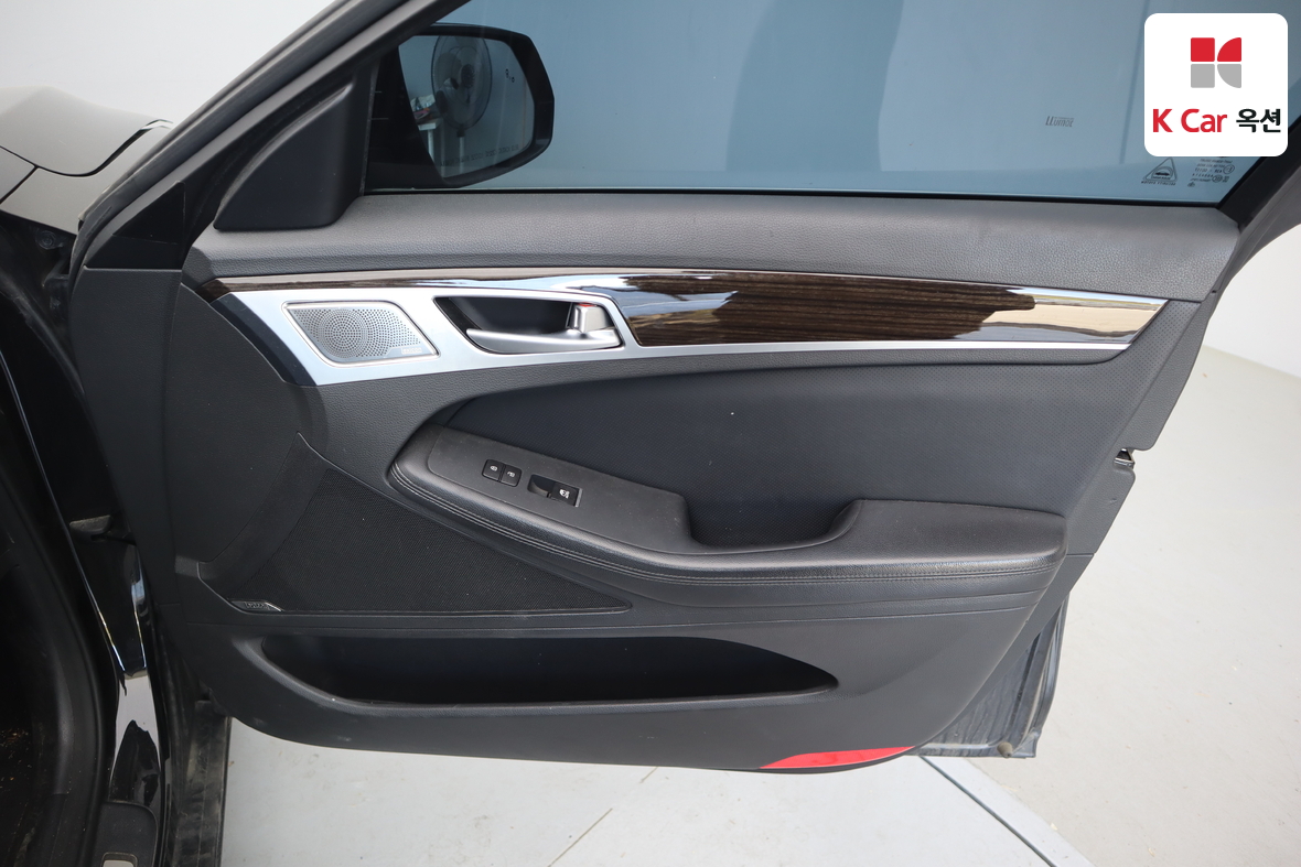 Genesis G80 - 35