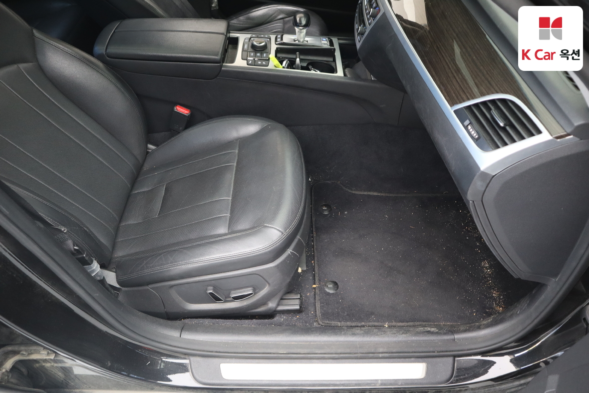Genesis G80 - 36