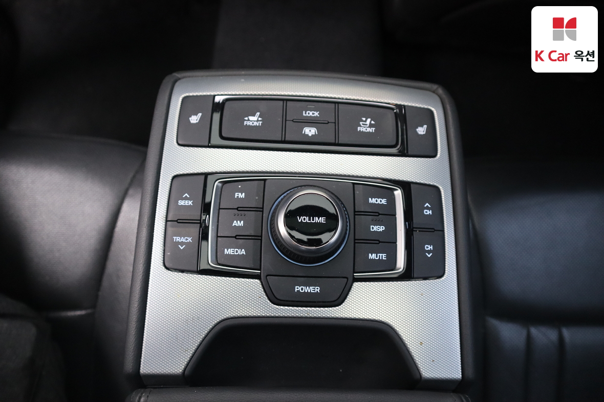 Genesis G80 - 26