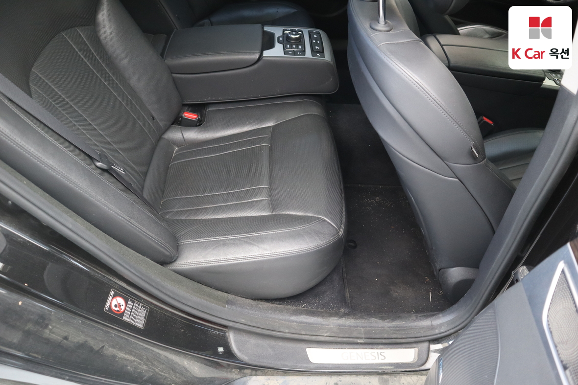 Genesis G80 - 34