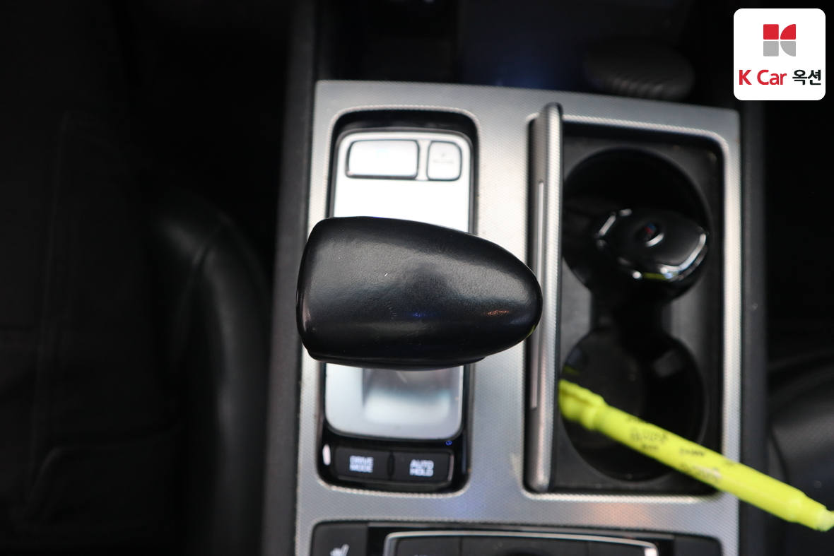 Genesis G80 - 16