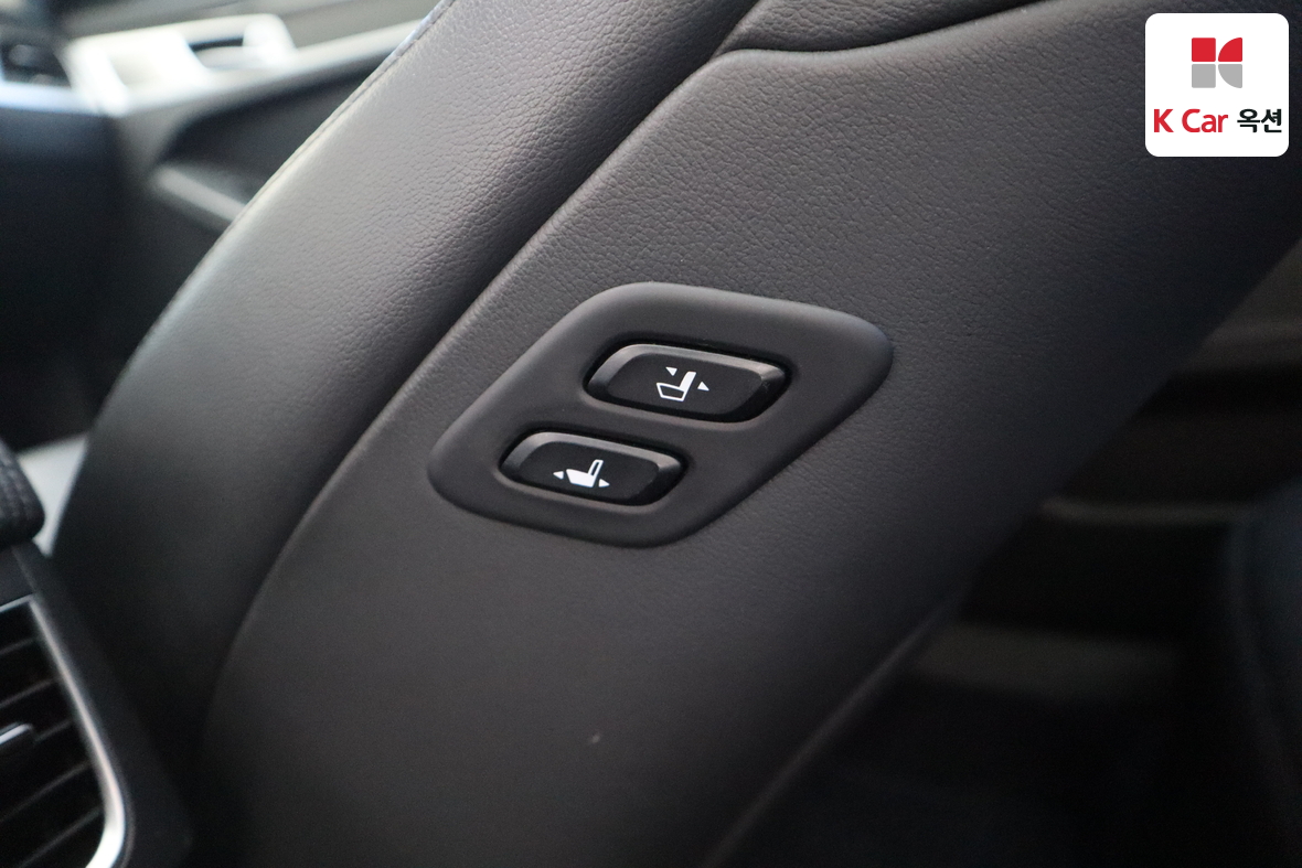 Genesis G80 - 25