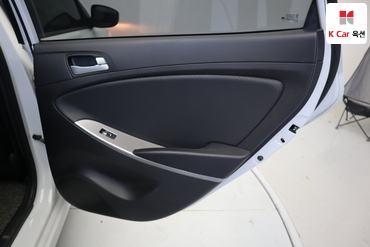 2018 - hyundai accent