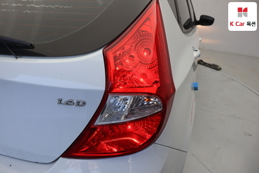 2018 - hyundai accent