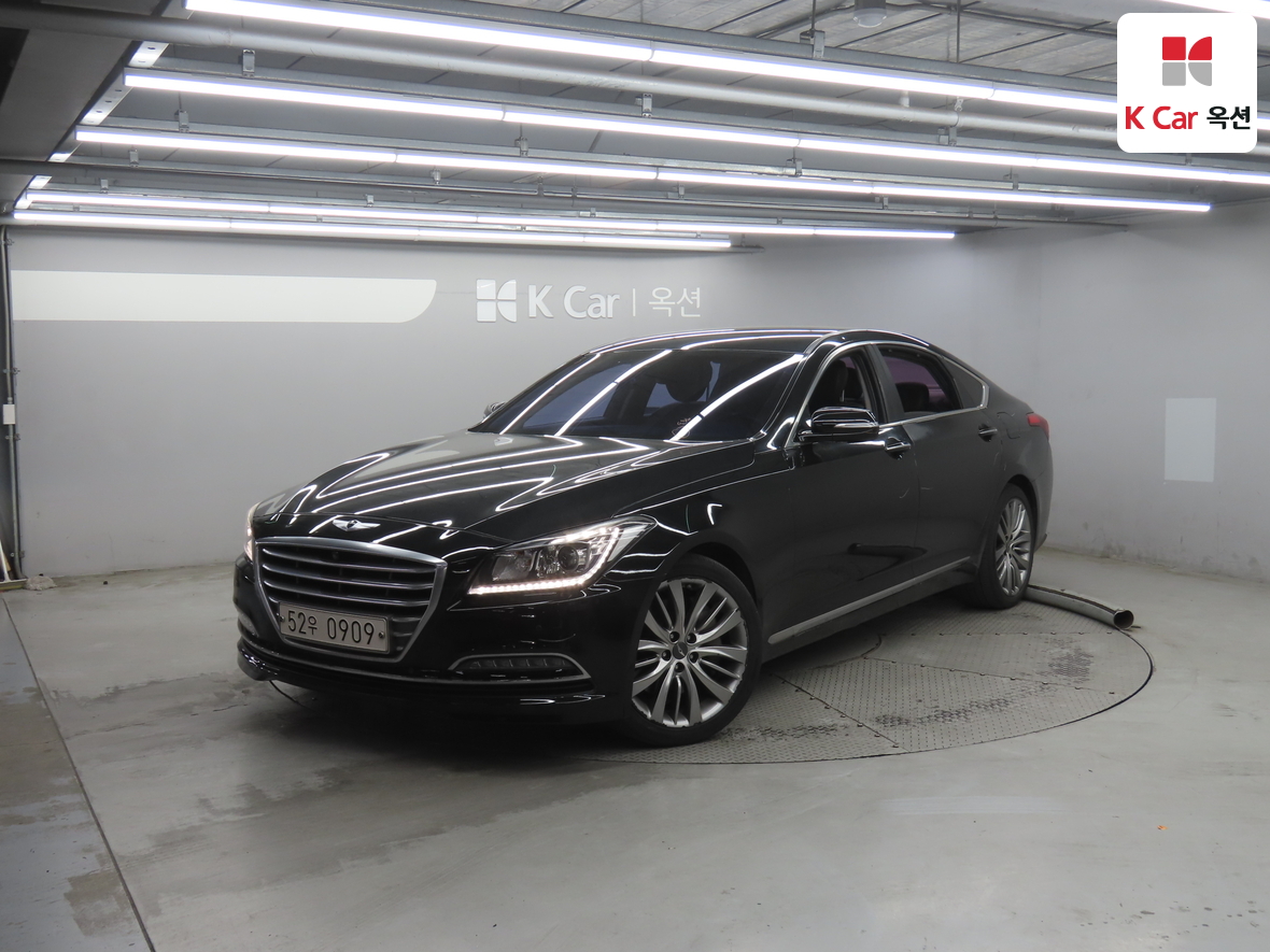 Hyundai Genesis - 1