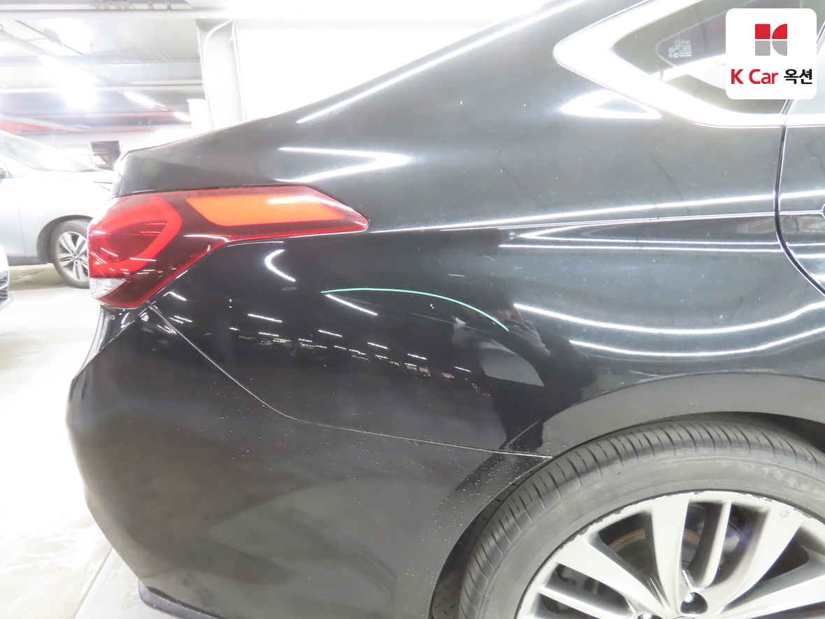Hyundai Genesis - 44