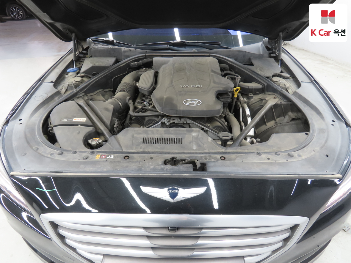 Hyundai Genesis - 34