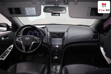 2016 - hyundai accent