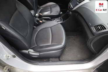2016 - hyundai accent