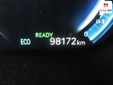 2022 - genesis egv70