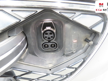 2022 - genesis egv70
