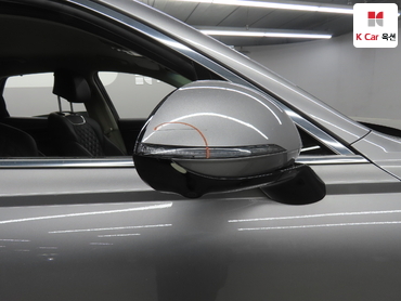2022 - genesis egv70