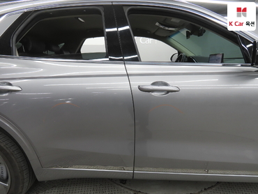 2022 - genesis egv70