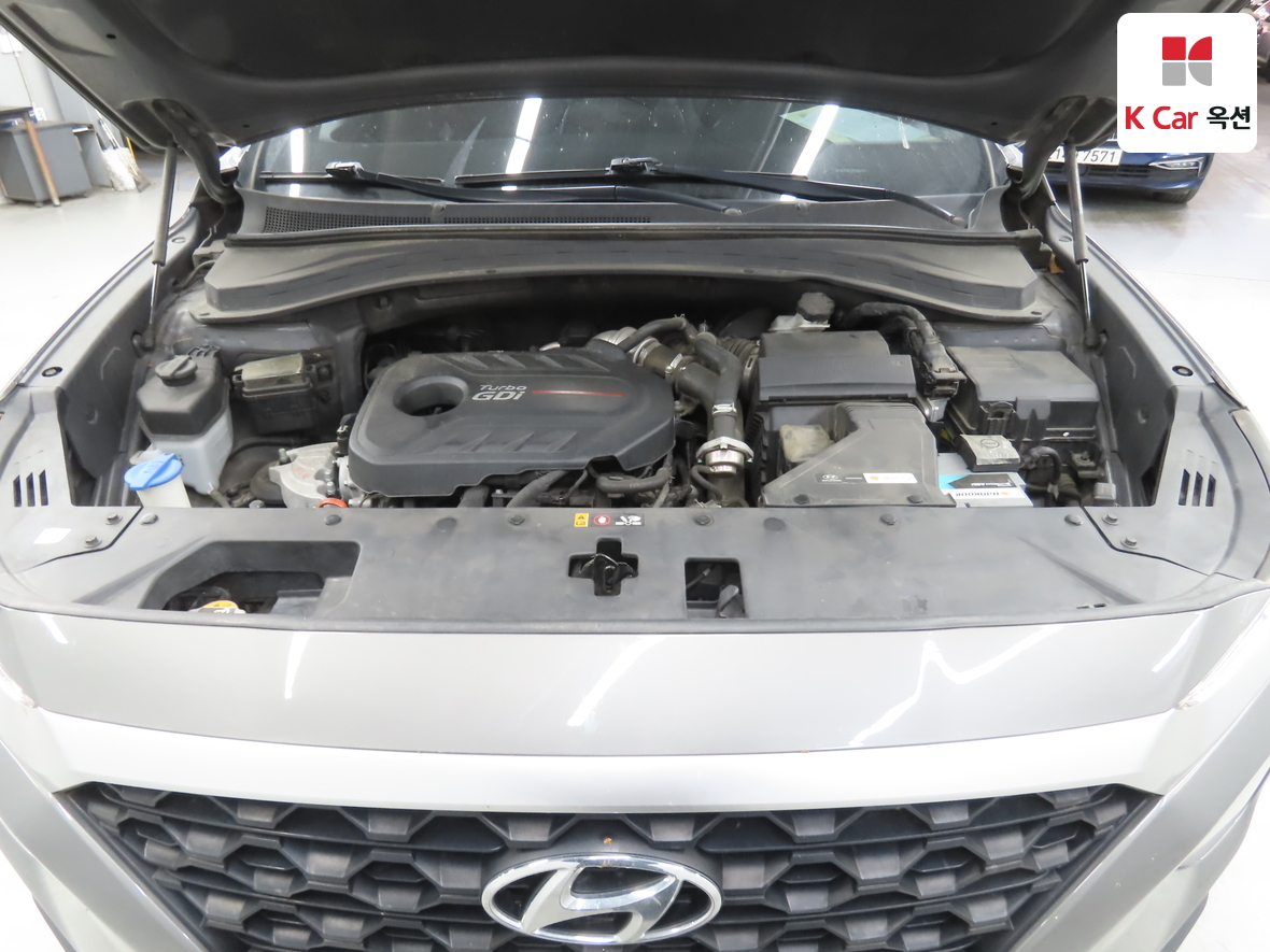 Hyundai SANTAFE - 34
